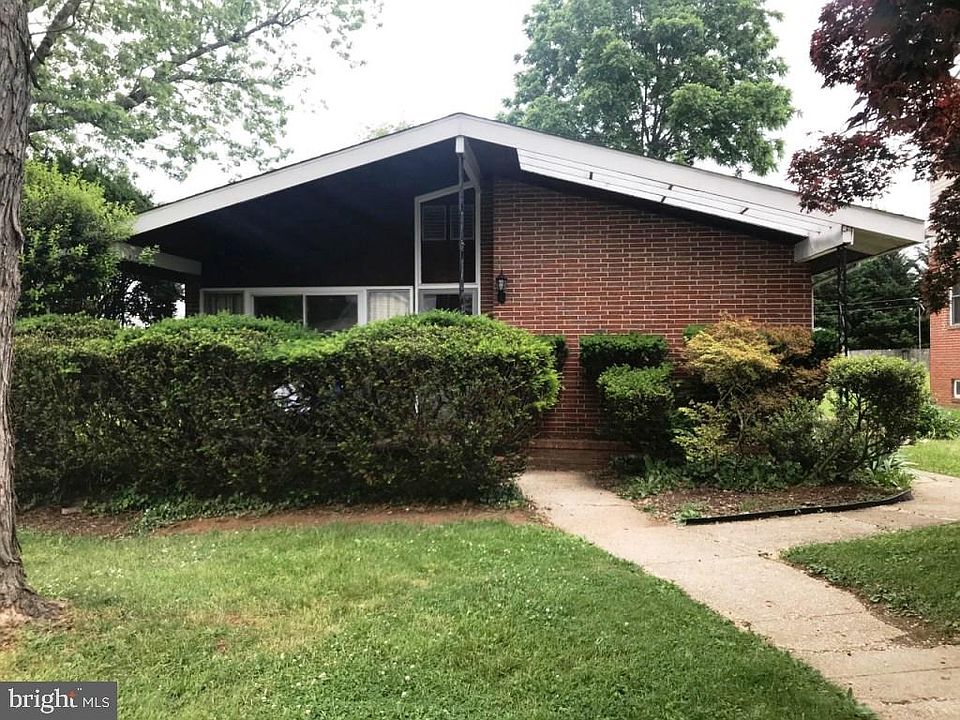 2nd image of 6229 Berkeley Ave