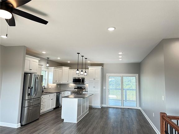 4th image of 1014 Golden Eagle Cir