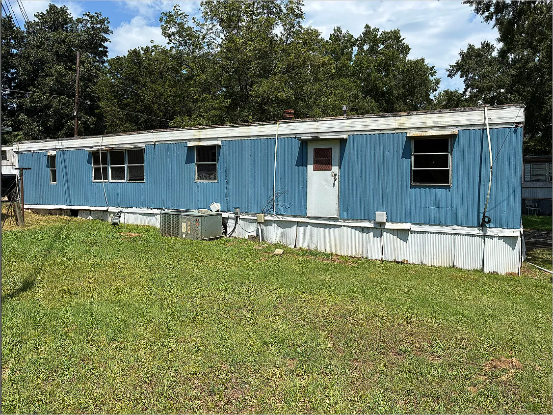 2 bed, 720 sqft, $775 — Photo 1