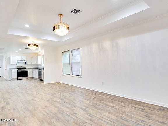2nd image of 1422 Pujo Ave