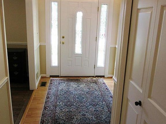 Welcoming Foyer w/New Light Fixture