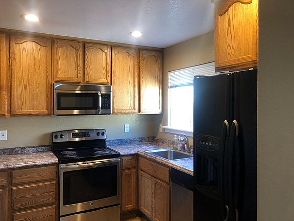 3rd image of 5937 Bamford Dr