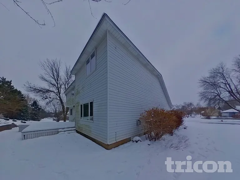 2303 Leyland Cir — Photo 23