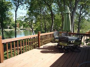 1103 SW Stonecreek Dr, Blue Springs, MO 64015