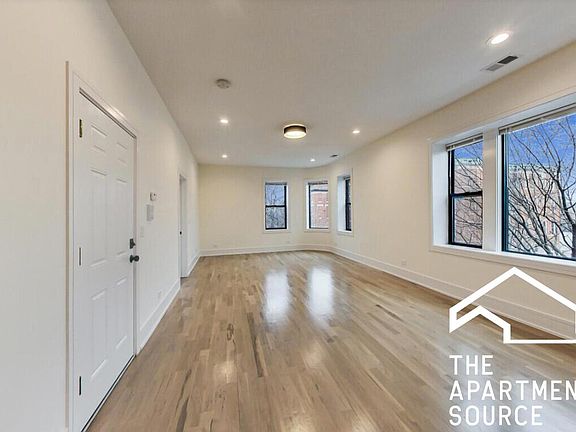 2nd image of 1359 N Rockwell St APT 3