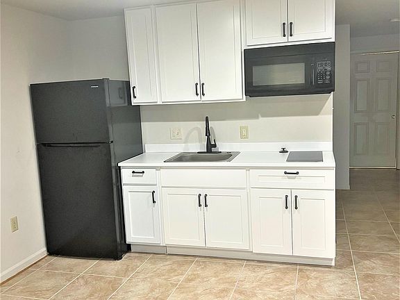 4th image of 16836 Winston Ln #Basement
