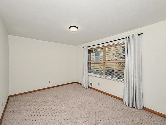 5th image of 601 Kentucky STREET