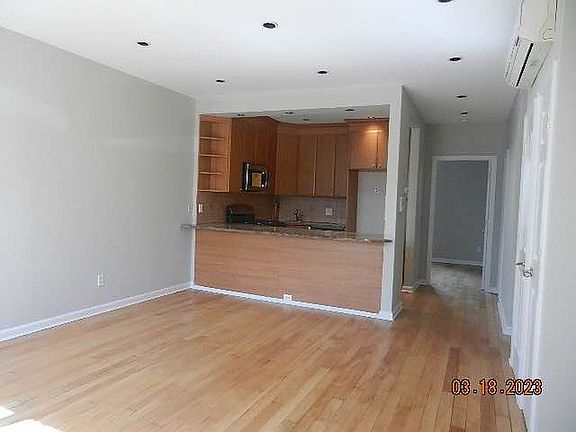 3rd image of 3541 Shore Pkwy #B1