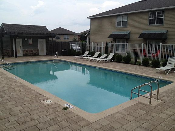 2nd image of 501 Arbor Lake Dr