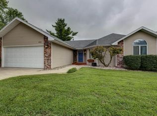 4232 S Oak Ave, Springfield, MO 65804