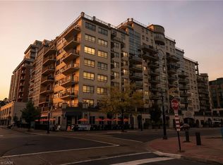 399 Elizabeth St #512, Burlington, ON L7R 0A4