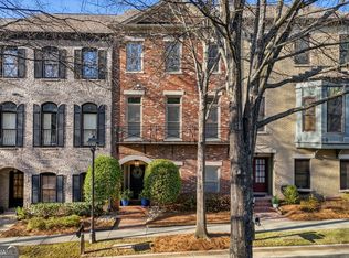 151 W Ridge Way, Roswell, GA 30076