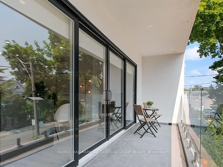 16 Minto St #2 — Photo 14