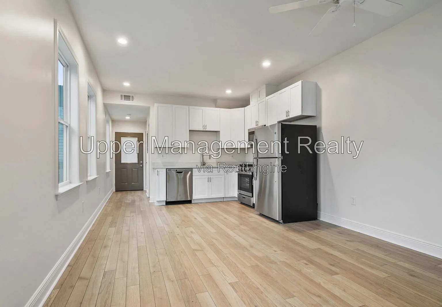2 bed, 2.5 bath, 1040 sqft, $1,700 — Photo 2