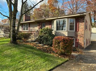 2303 Sylvan Ave SE, Grand Rapids, MI
