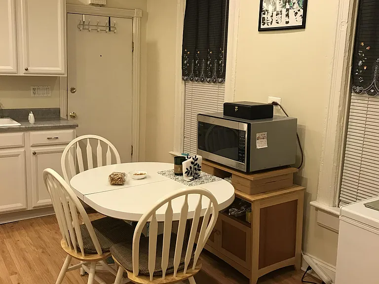 905 S Aberdeen St #1F — Photo 11