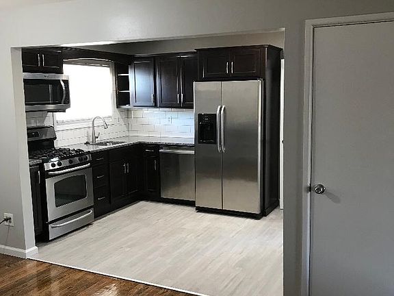 2nd image of 12069 Glenrose Dr