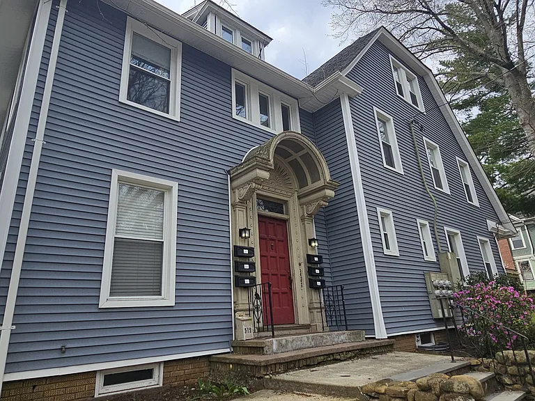 512 Whitney Ave #B — Photo 7