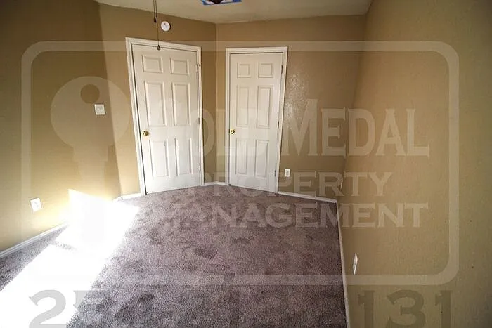 3400 Barcelona Dr — Photo 18