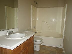 5th image of 4502 Beaverton Cir