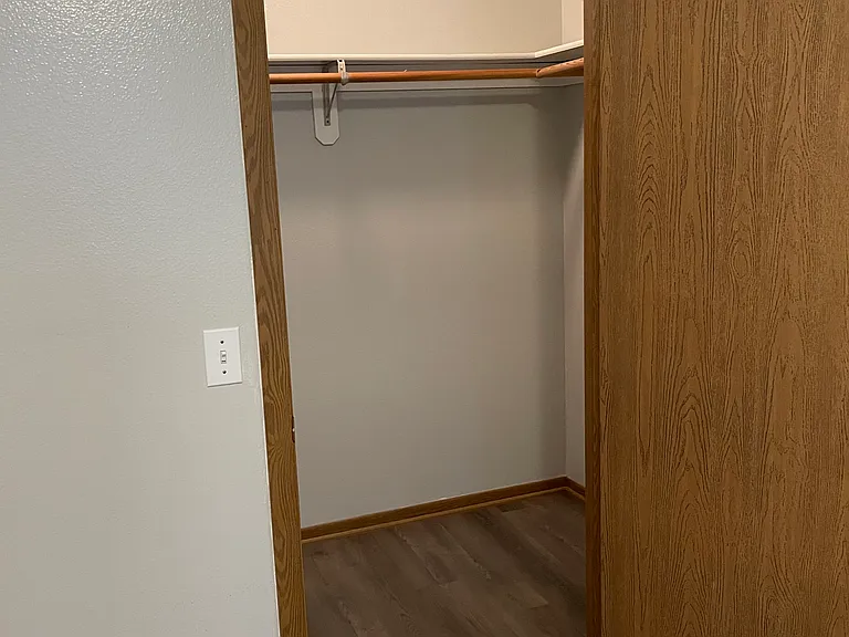 841 Dickinson Ave #4 — Photo 11