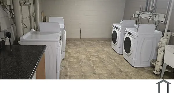 2 bed, $1,200 — Photo 2