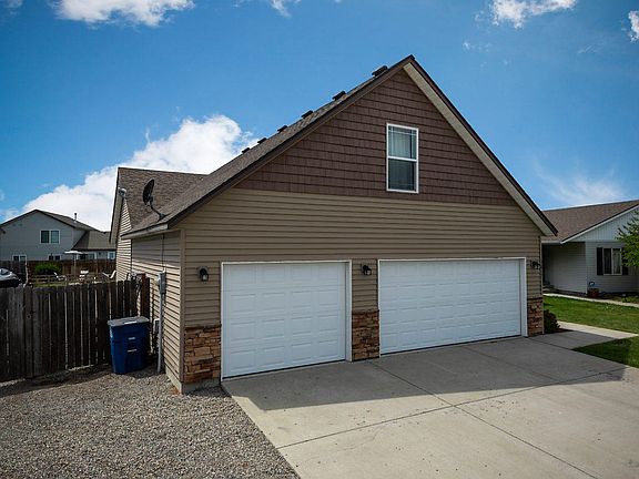 3rd image of 3817 N Slazenger Ln