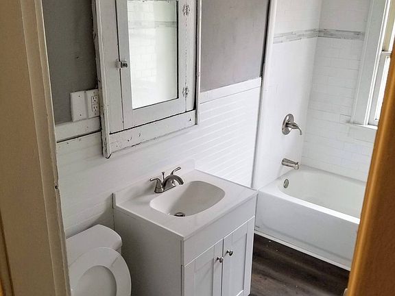 4th image of 1024-1026 Ellsworth Ave #1024