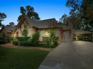 10 Wellington Ln, Conroe, TX 77304