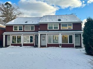 297 College St #7C, Burlington, VT 05401