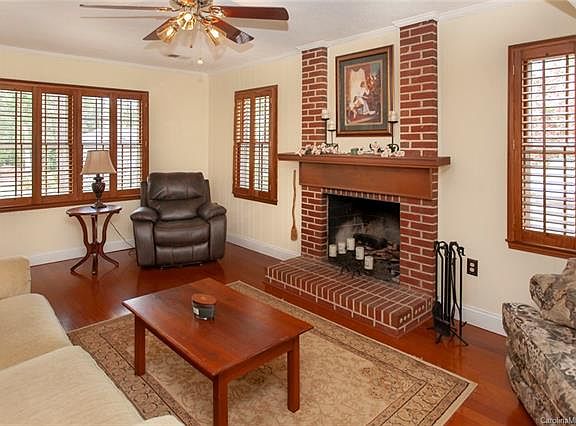 5th image of 7505 Surreywood Pl