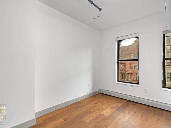 3rd image of 1163 Dean St #3B