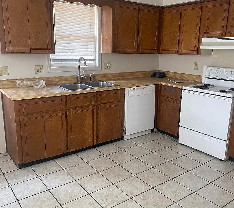 2nd image of 1005A Morningside Dr