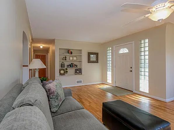 105 S State St #1