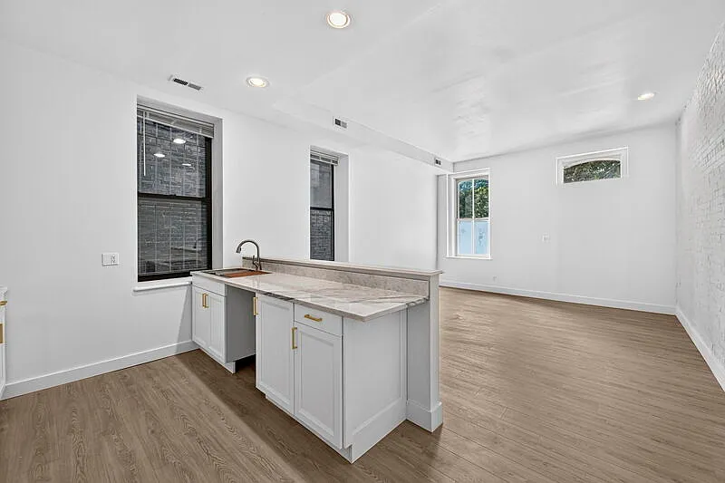 1 bed, 1.0 bath, $1,150 — Photo 4