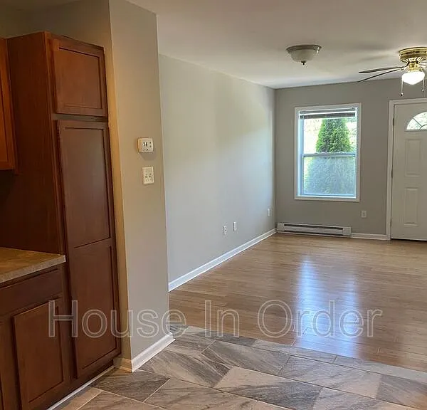 46 Spicewood Rd #C — Photo 9
