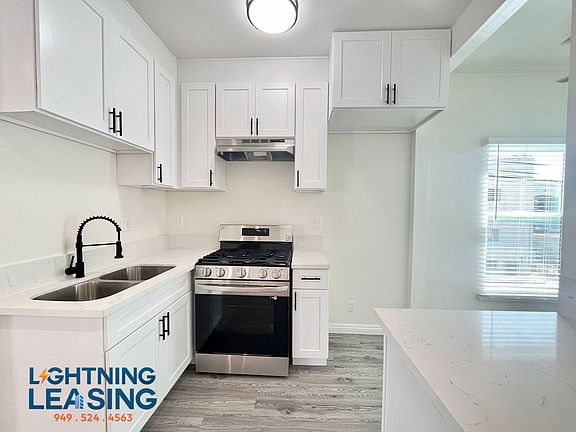 4th image of 400 N Coronado St #117
