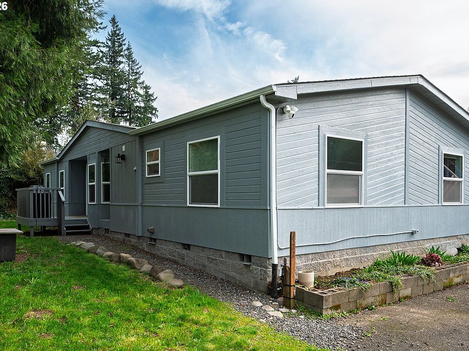 1st image of 422 SW Juniper Rd