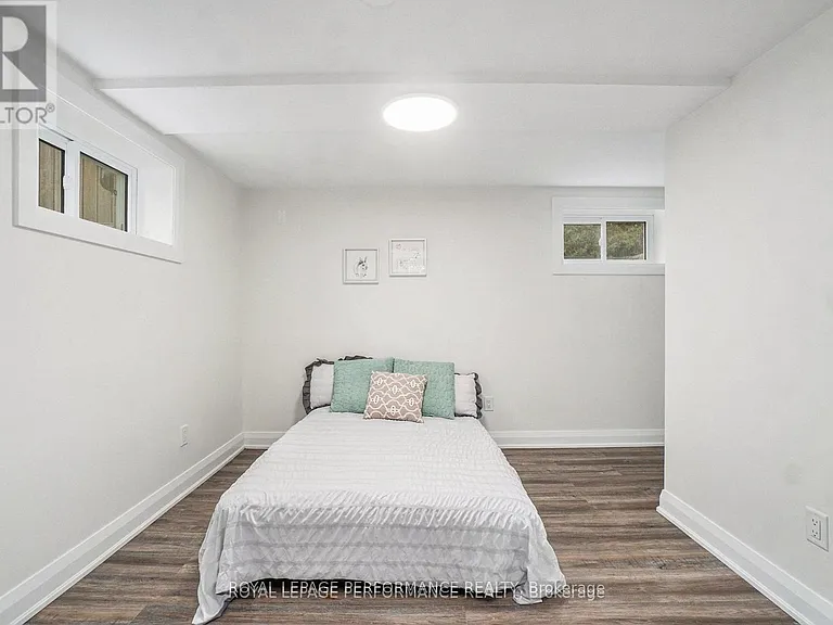 26 Majestic Dr — Photo 8