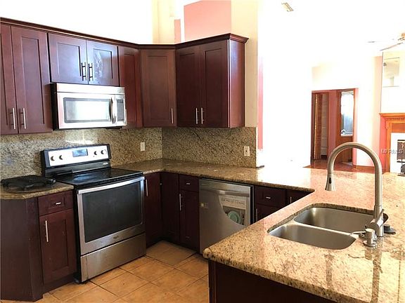 4th image of 6910 Knightswood Dr