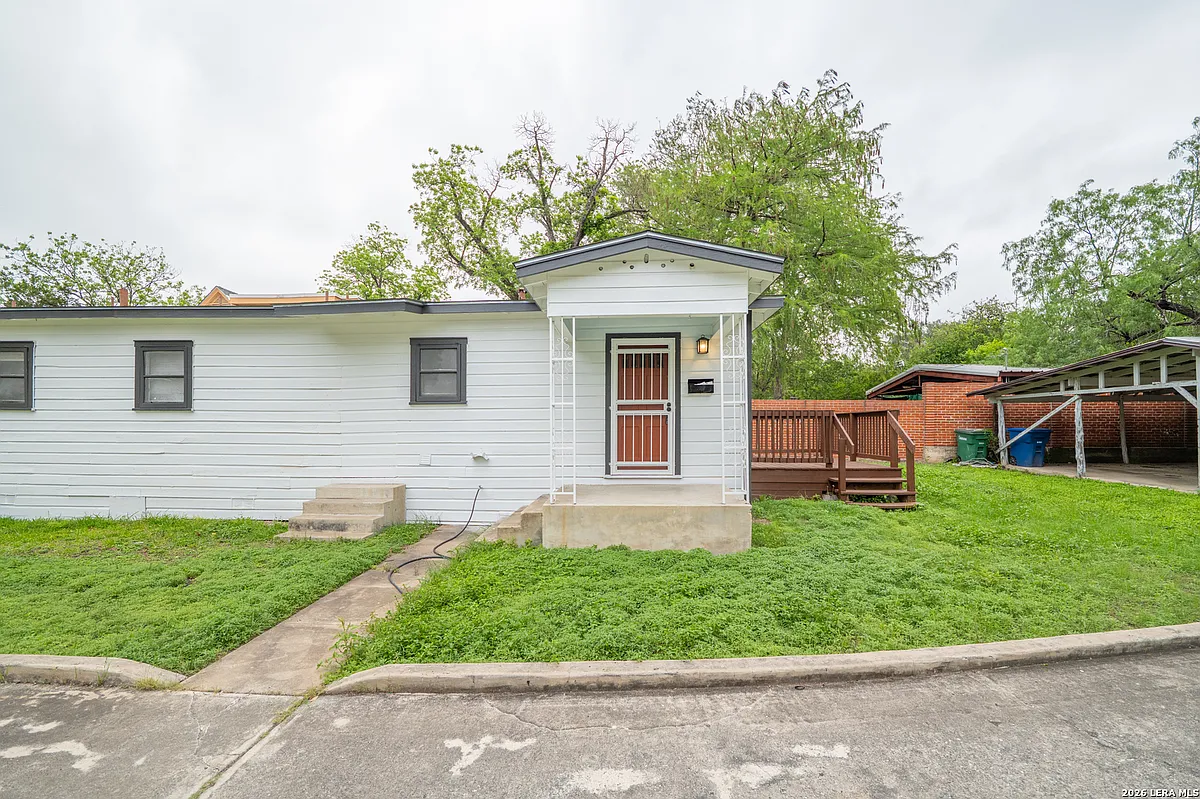 Building Photo - 146 Vassar Ln #2
