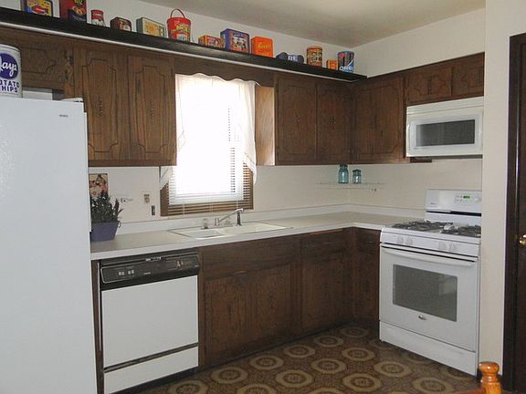 3rd image of 14148 Clearview Dr
