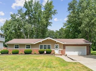 2087 Lake Rd, Akron, OH 44312