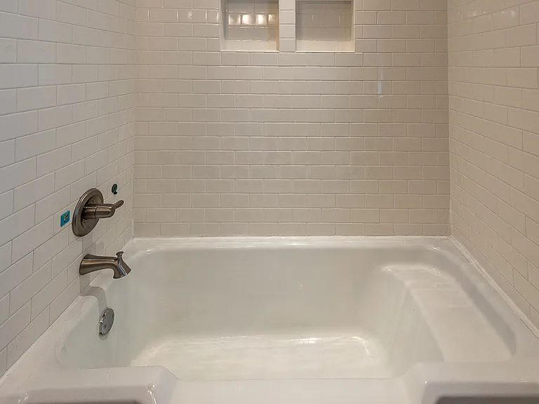 500 Colonial Rd — Photo 18