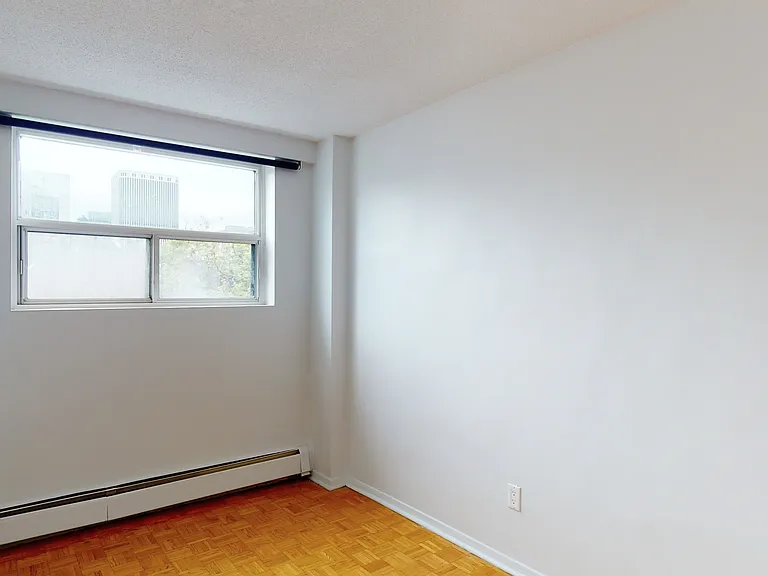 335 Maclaren St — Photo 26