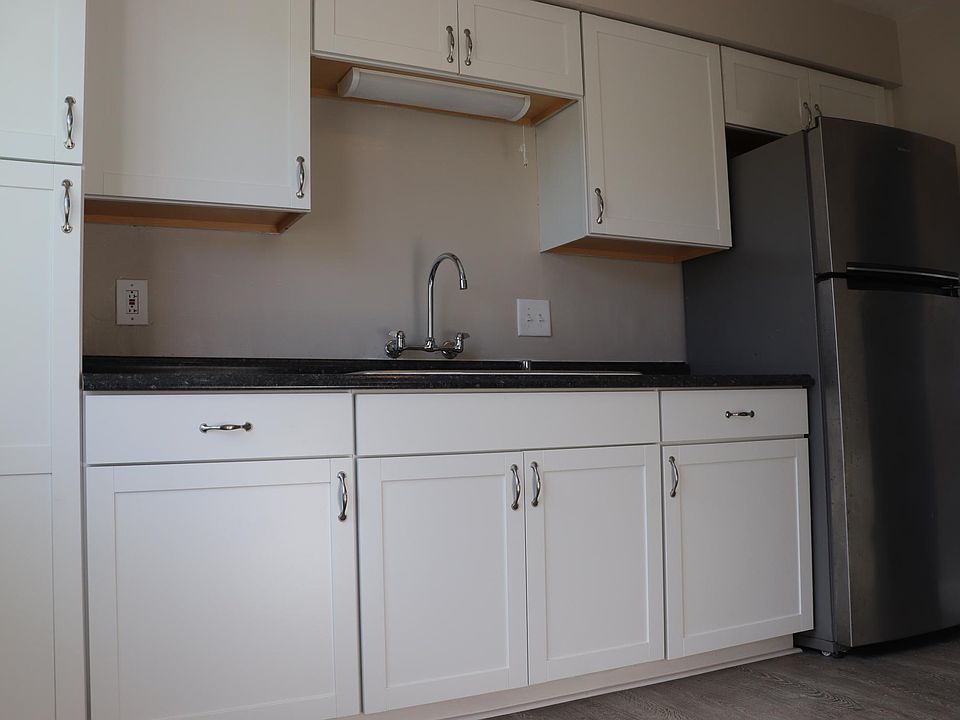 1st image of 4778 W Point Loma Blvd