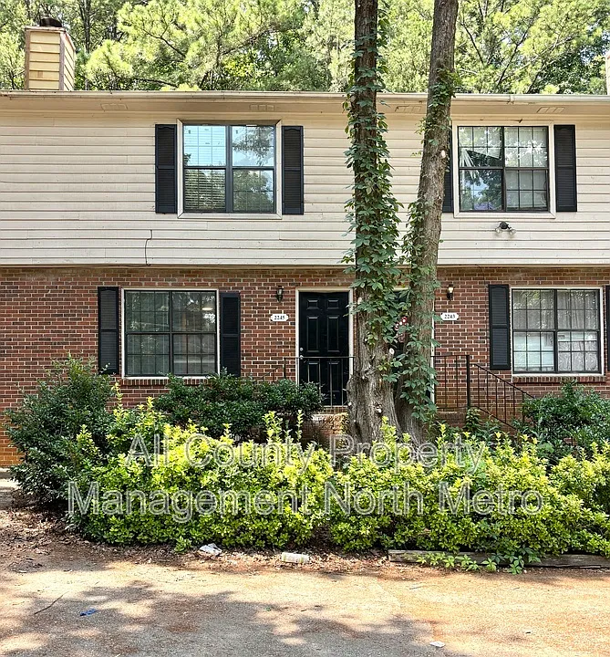 2245 Highpoint Rd