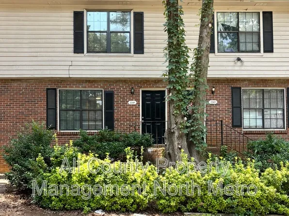 2245 Highpoint Rd, Snellville, GA 30078