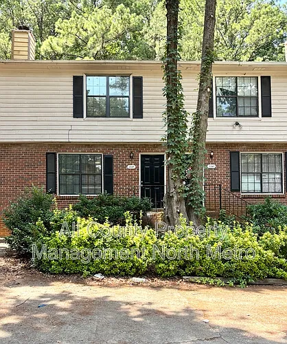 2245 Highpoint Rd Photo 1