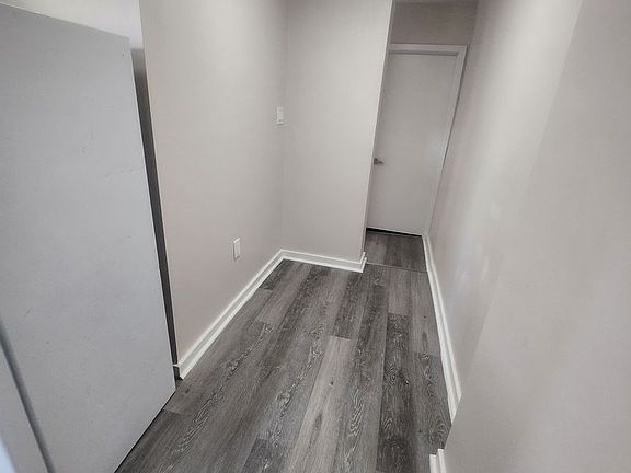 4th image of 814 W Walnut St APT 6